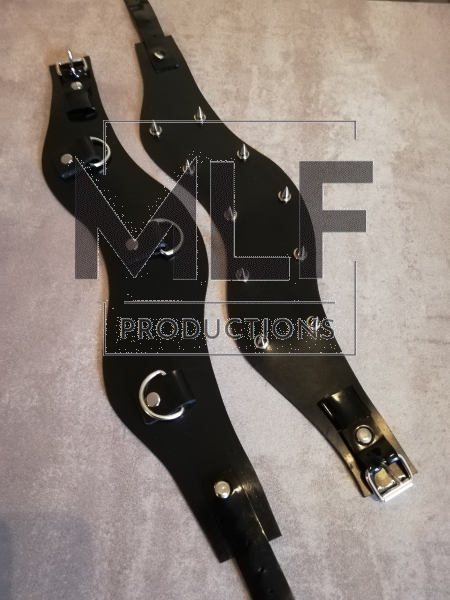 halsband mit spikes goth bdsm dark fashion